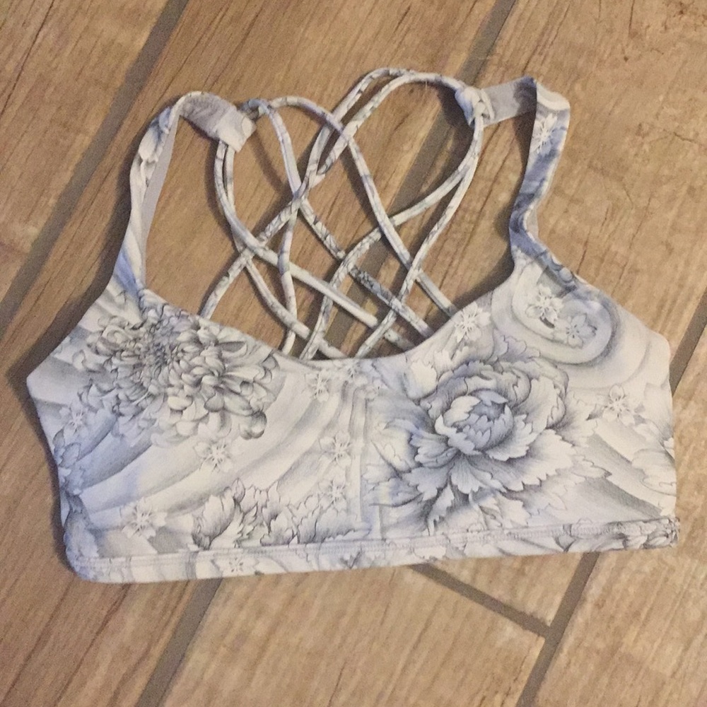 Lululemon bra